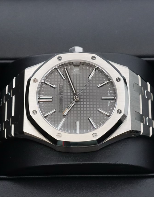 Audemars Piguet Royal Oak 15510ST.OO.1320ST.10 Image 2